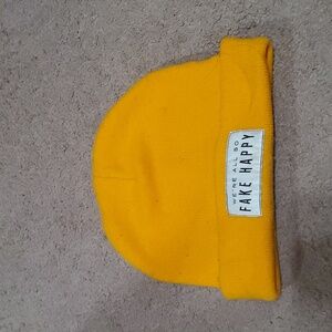 Paramore We're all so fake happy beanie One size